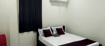 SRI NAVANEETHA KRISHNA MAHAL & RESIDENCY