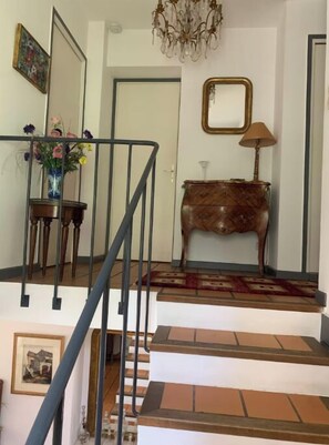 Interior - Large, pleasant villa with swimming pool (Béziers)