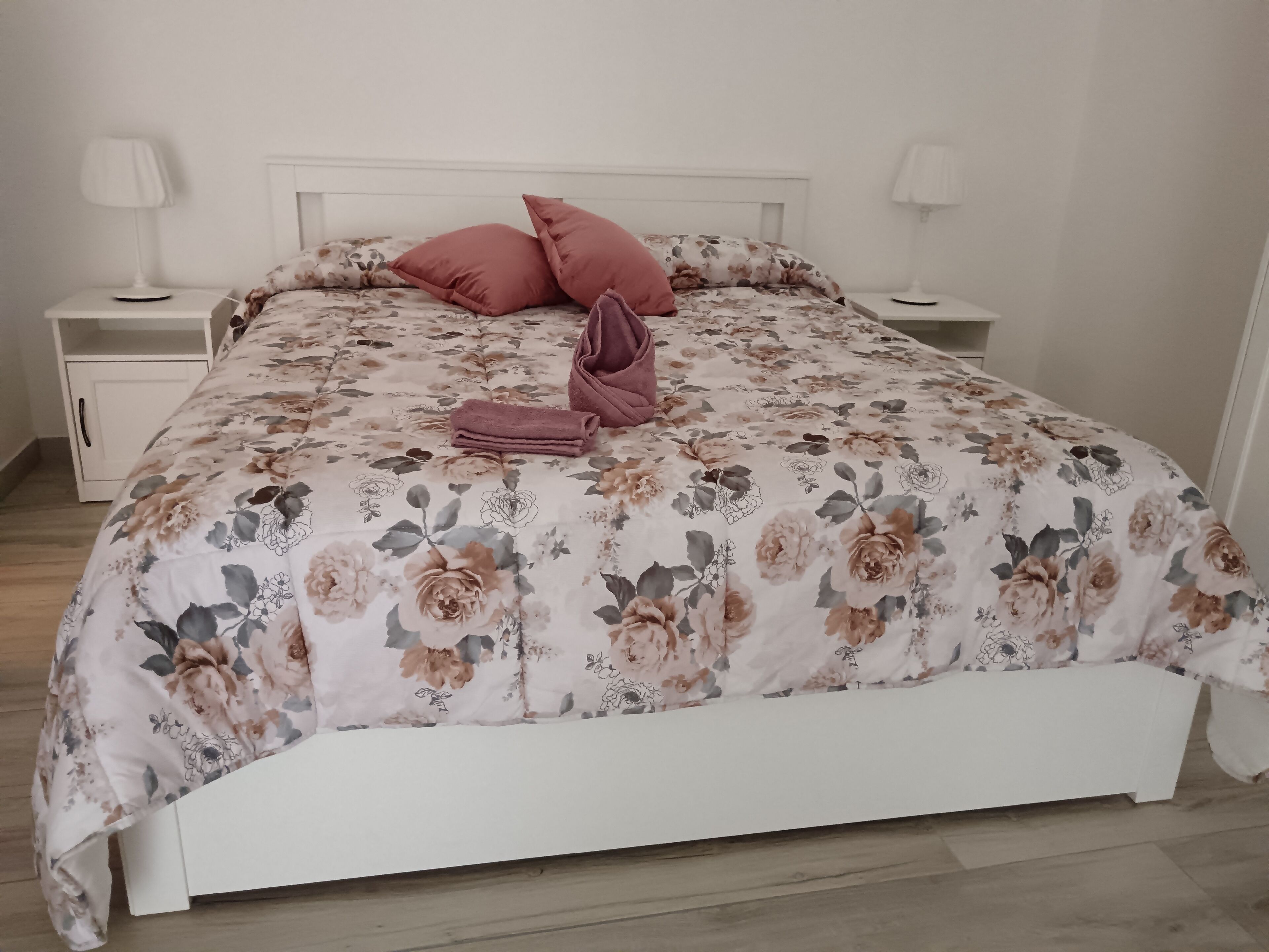 1 chambre, coffres-forts dans les chambres, Wi-Fi gratuit, draps fournis