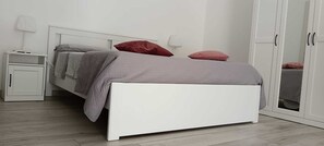 1 chambre, coffres-forts dans les chambres, Wi-Fi gratuit, draps fournis