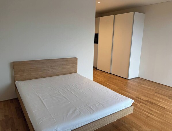 1 chambre, bureau, Wi-Fi, literie fournie