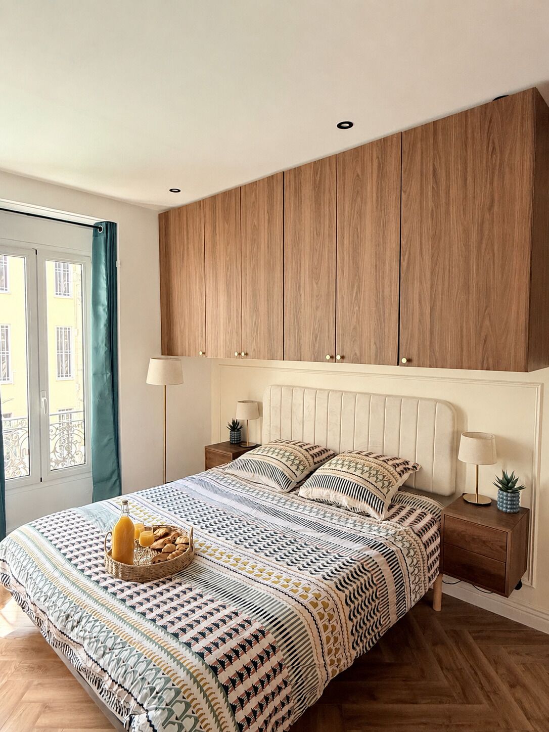 1 slaapkamer, een strijkplank/strijkijzer, wifi, beddengoed