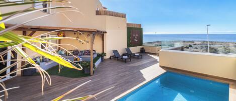 Piscine extérieure, piscine chauffée