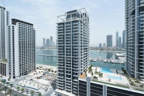 Exterior - KeyRock - Sea View Stay with Pool Access (Dubai)