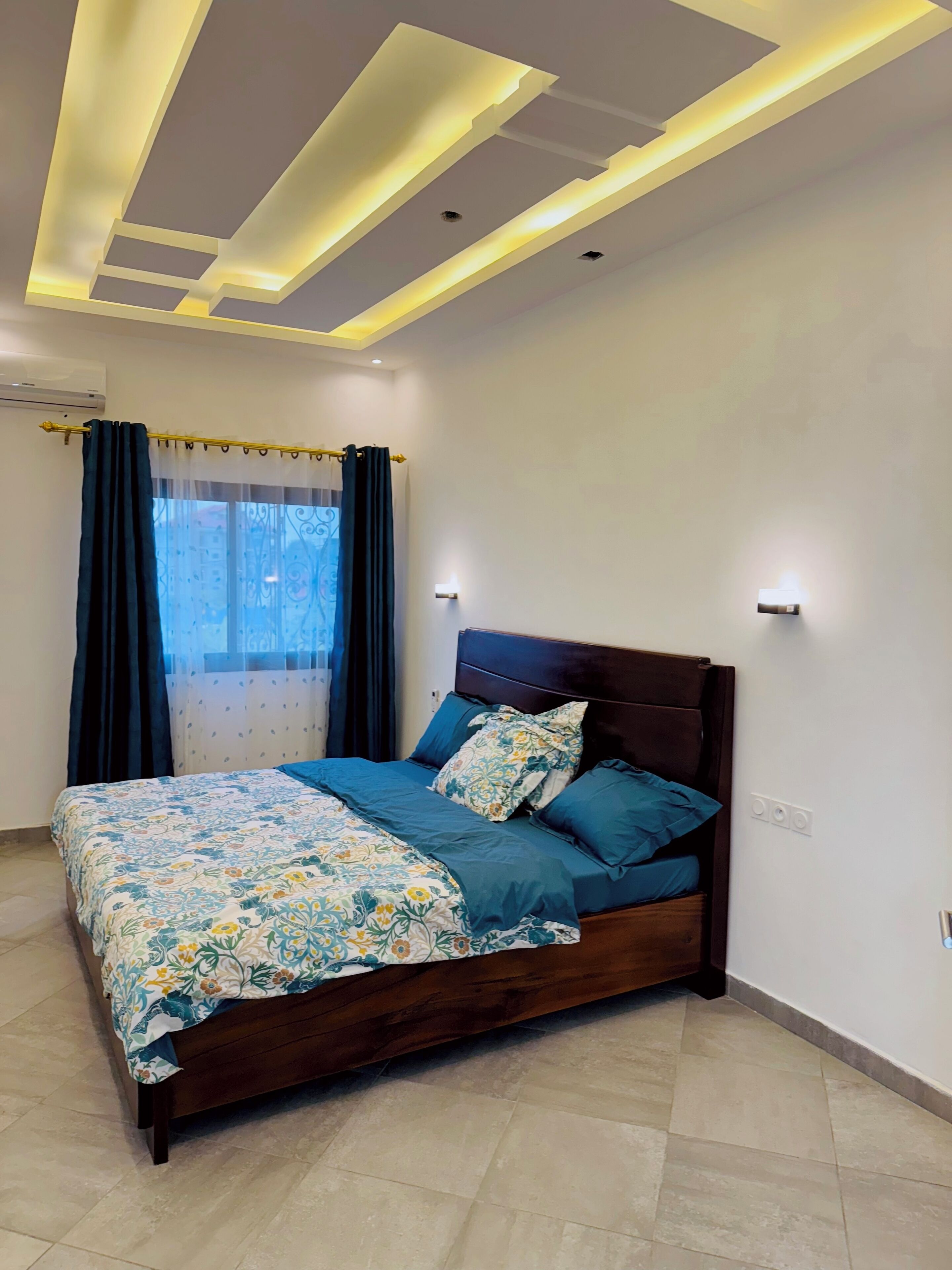 3 soverom, skrivebord, strykejern/-brett og wi-fi (inkludert)