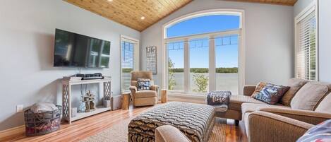 Smart TV, videojuegos y reproductor de DVD