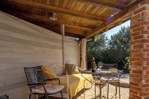 Outdoor dining - Tiny House With Private Pool Kostrena (Kostrena)