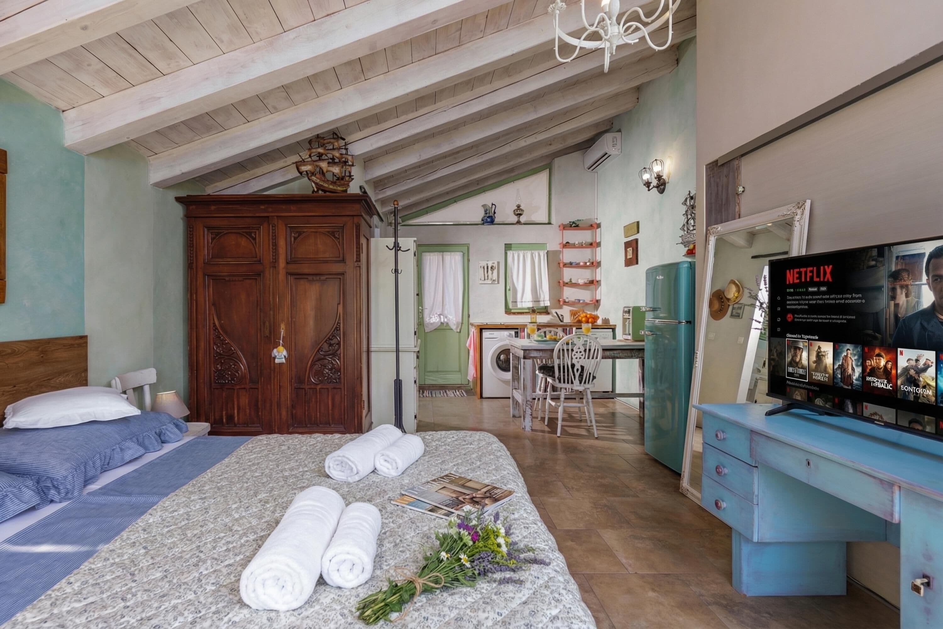 Studio Familial, vue montagne, côté montagne (Tiny House With Private Pool Kostrena) | Wi-Fi gratuit, draps fournis