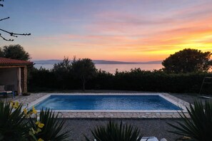 Pool - Tiny House With Private Pool Kostrena (Kostrena)