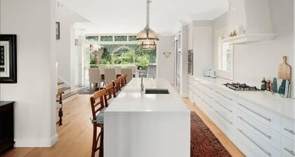 Mosman - CON33 - Congewoi Road - Luxury 5-bedroom home with harbour views and private pool