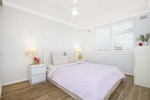 2 bedrooms, iron/ironing board, WiFi, bed sheets