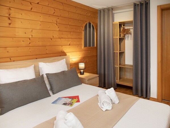 1 bedroom, travel crib, free WiFi