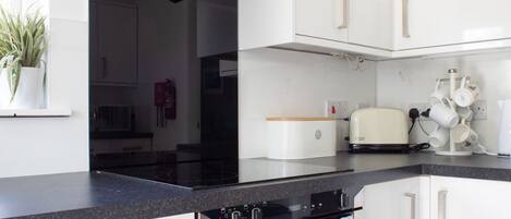 Microwave, oven