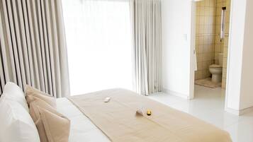 熨斗/熨衣板、免费 WiFi、床单