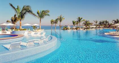 Pueblo Bonito Emerald Bay Resort 1Bd-2Bth Master Suite, many weeks available