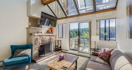 Family-Friendly Ski-In Ski-Out 2BR | Beaver Run