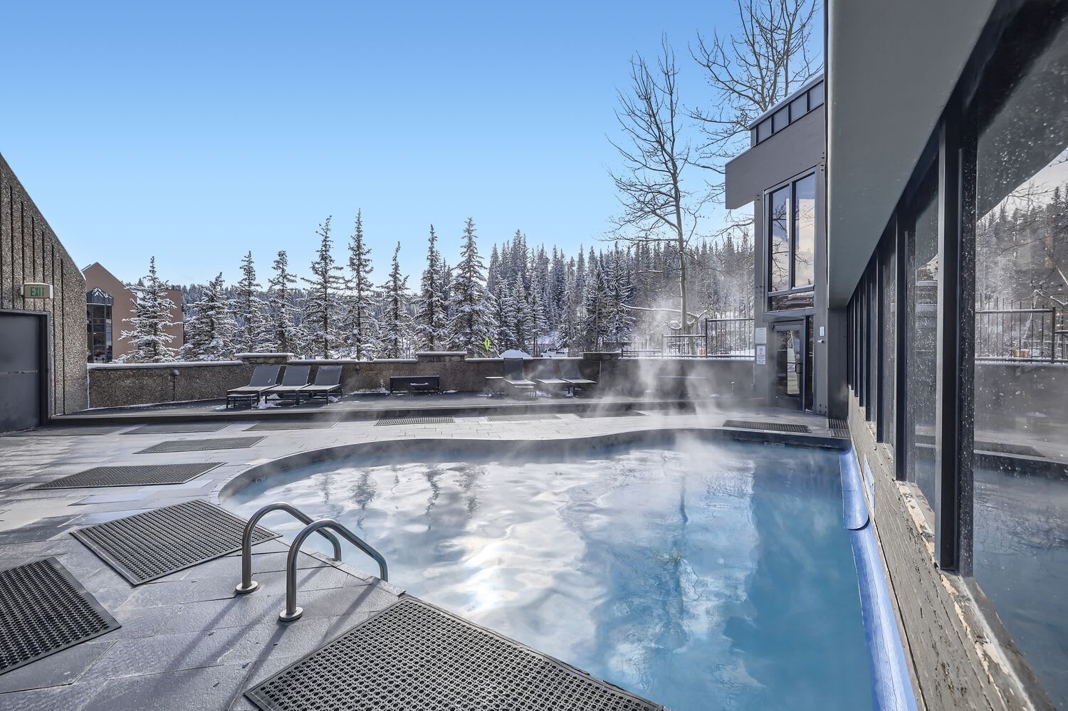 Indoor pool, outdoor pool