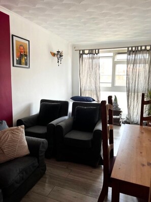 Interior - Gorgeous 4-bedroom apartment with AC in lovely London (London)