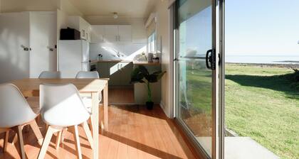 Simple & Comfortable Coastal Retreat