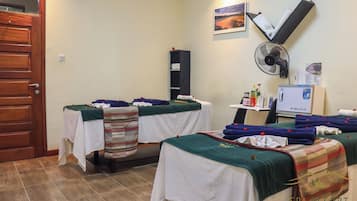 Couples treatment room(s), body treatments, aromatherapy, body wraps