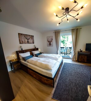 Iron/ironing board, free WiFi, bed sheets