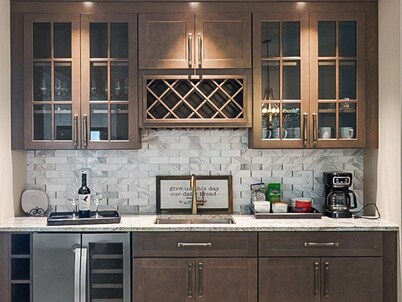 New Build, Private Beach, Central Air, Big Yard, Firepit, Wine Bar