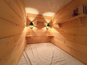 2 多间卧室、WiFi