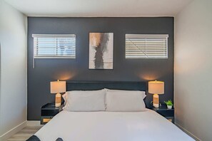 Strygejern/strygebræt, Wi-Fi, sengetøj