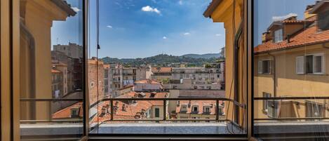 Apartment, 1 Bedroom | City view