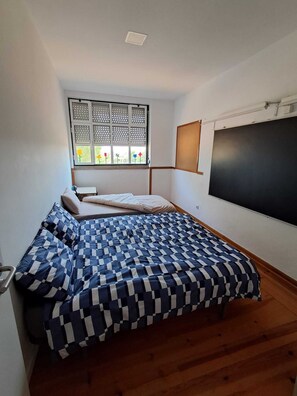 3 Schlafzimmer, Bügeleisen/Bügelbrett, WLAN, Bettwäsche