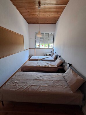 3 Schlafzimmer, BĂŒgeleisen/BĂŒgelbrett, WLAN, BettwĂ€sche