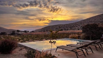 Villa – basic, privat basseng | Wi-fi (inkludert)