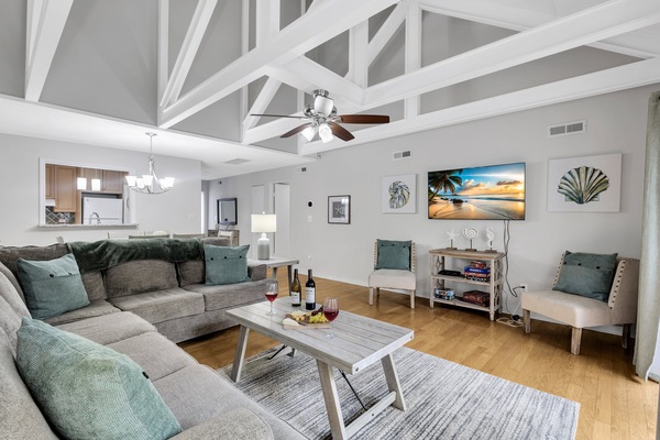 Nestled in the prestigious Palmetto Dunes Resort, 674 Queen's Grant offers a serene ground-floor villa perfect for up to 6 guests, plus your furry friend.