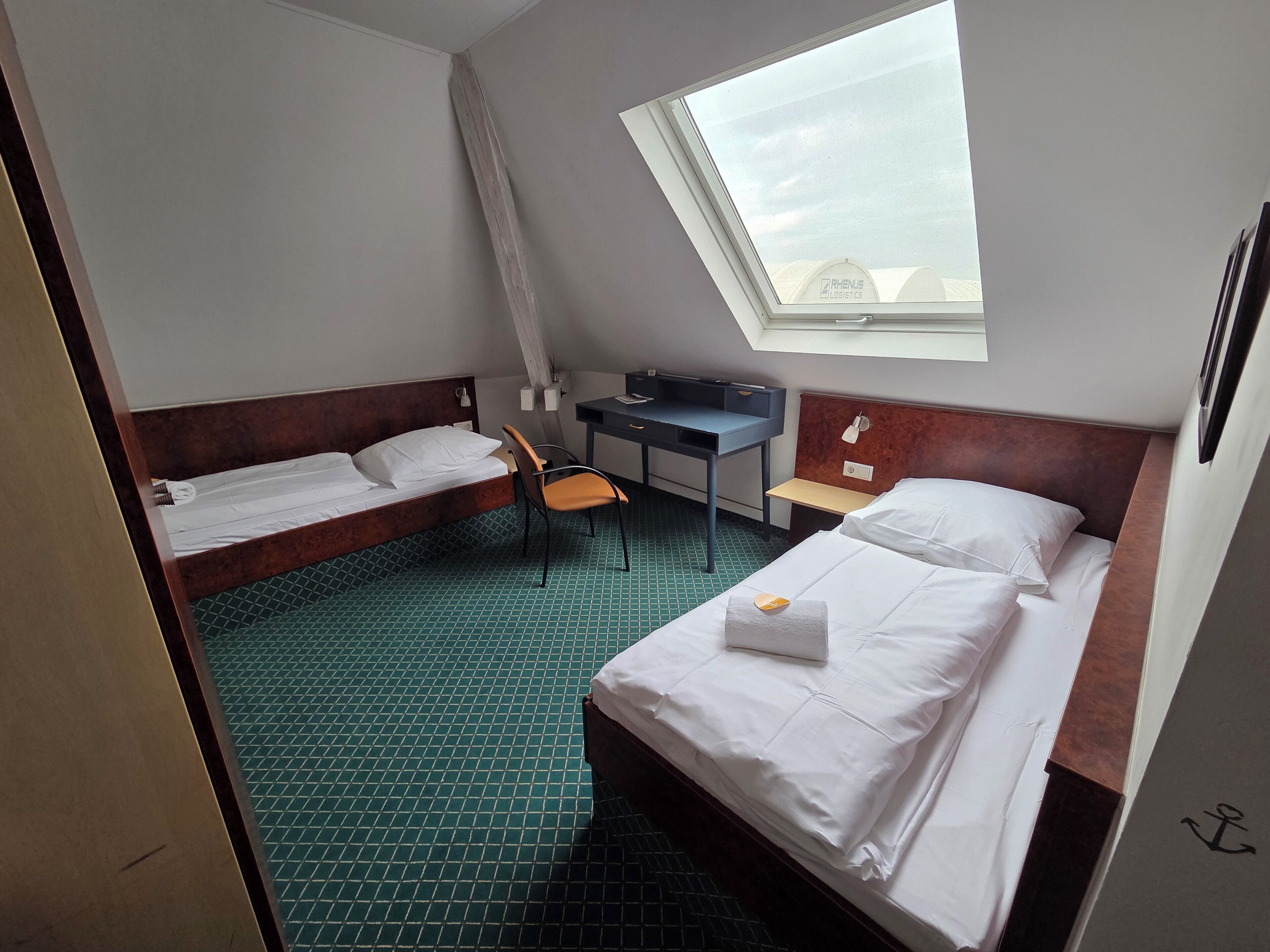 Standard Twin Room, City View