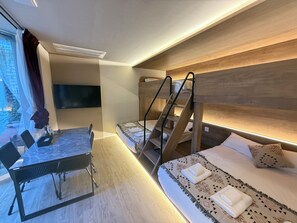 Family Condo | Premium bedding, down duvets, Select Comfort beds, in-room safe - Gouhou Garden Hotel (Tokyo)