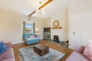 TV, peis, bordtennis og bøker