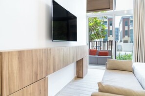 スーペリア アパートメント バルコニー | セーフティボックス (室内)、遮光カーテン、アイロン / アイロン台、WiFi (無料)