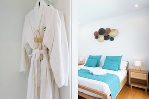 Villa Royal Deluxe: | Premium bedding, down duvets, in-room safe, iron/ironing board - Ereza Hoopoe Villas (Playa Blanca)