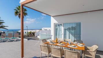 Villa Royal Family | Terrace/patio