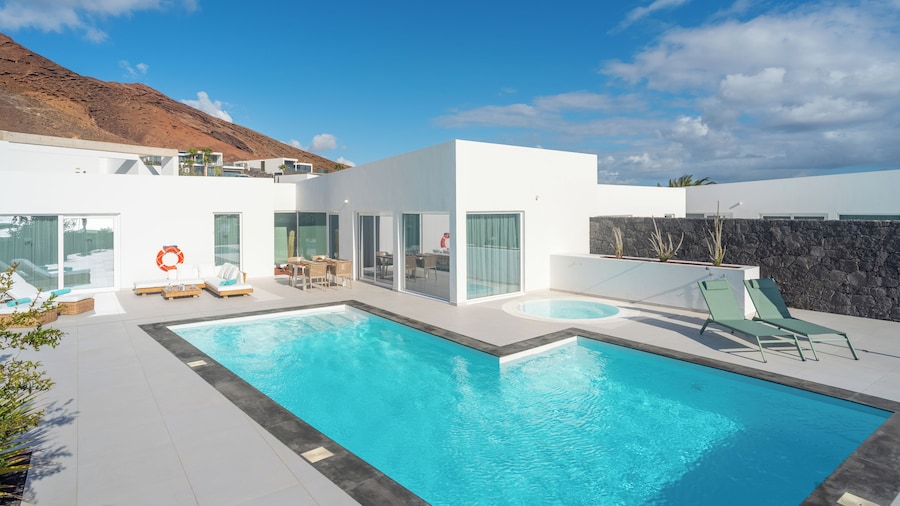 Ereza Hoopoe Villas