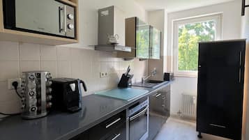 Microwave, oven, stovetop, dishwasher