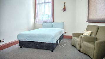 Family Room | Free WiFi, bed sheets