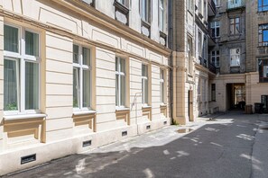 Exterior - RentPlanet - Apartamenty Rewolucji 1905 (Łódź)