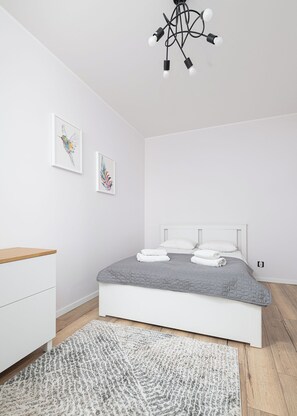 Apartment | Individually furnished, iron/ironing board, free WiFi