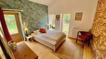 2 chambres, fer et planche à repasser, lit parapluie, Wi-Fi