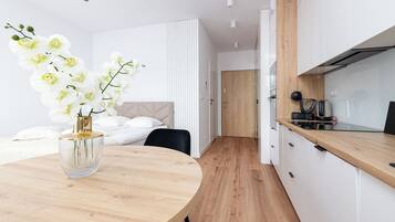 Studio, Balkon | Eigene Kochnische