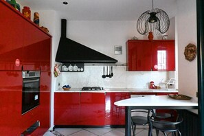 Jääkaappi, astianpesukone