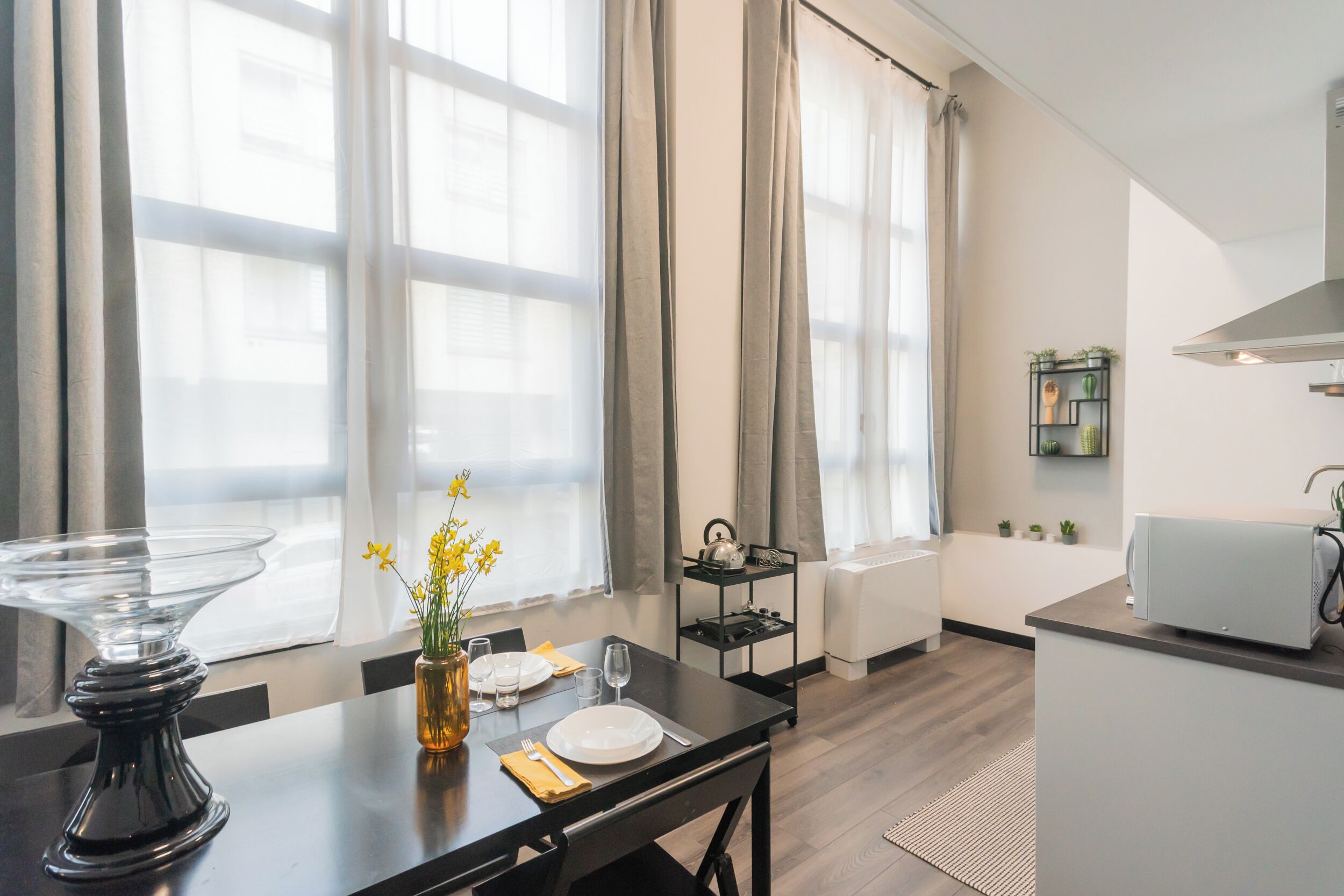 Apartment (1 Bedroom) | Living area | 32-inch TV with cable channels