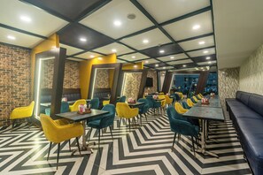 Restaurant - Treebo Vienna (Jaipur)