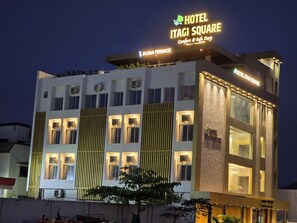 Exterior - Hotel Itagi Square (Vijayapura)